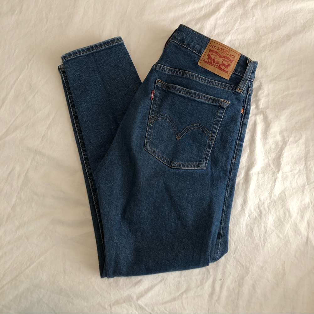 Levi’s Wedgie Skinny Jeans